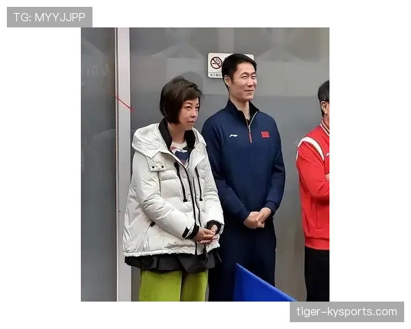张怡宁私下吃饭居然点那种,和赛场气场完全两个世界啊!